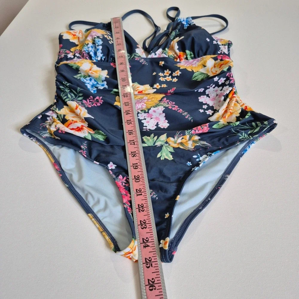 Cupshe Womens‎ Navy Floral Ruched V-Neck One Piece Swimsuit Cutout Back Size XL